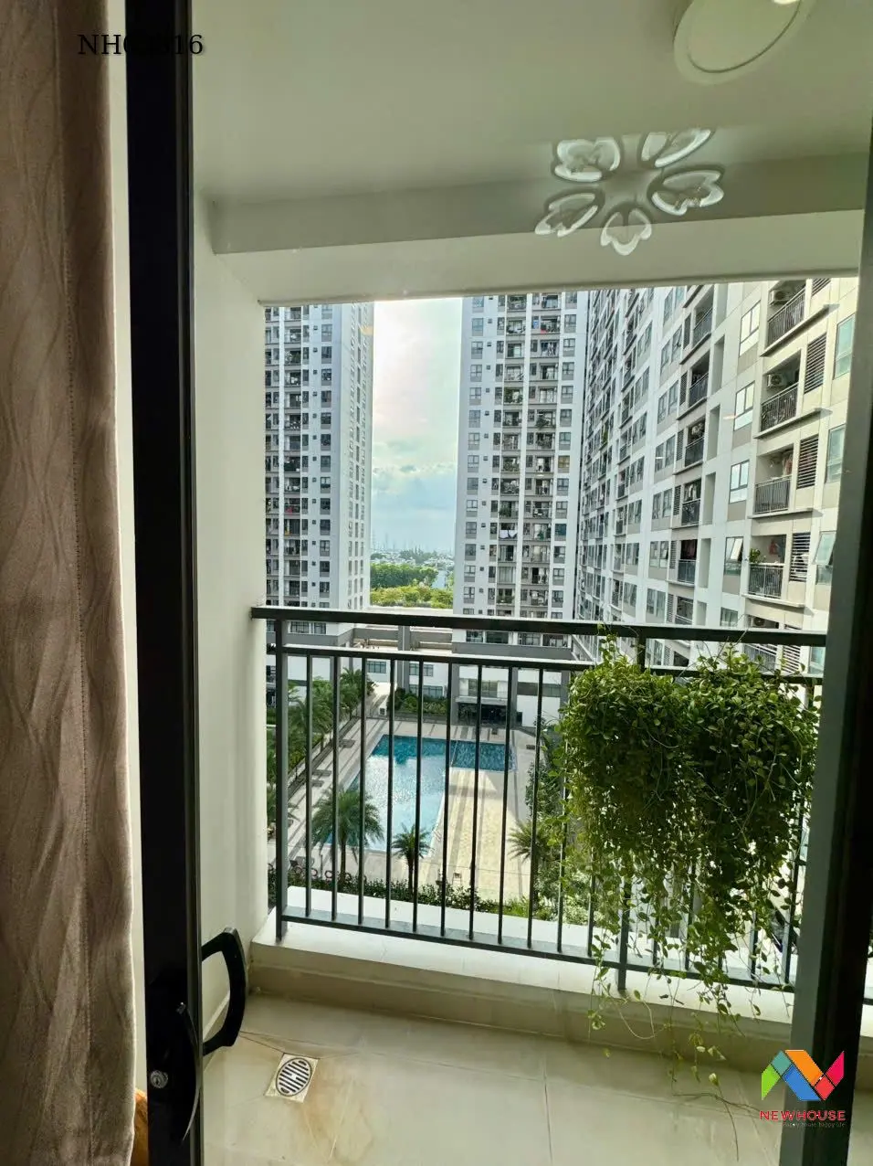estate-img