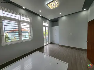 estate-img
