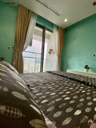 estate-img